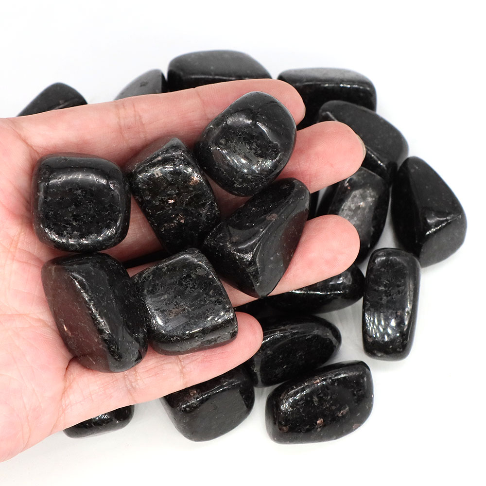 Natural Nuumite Gravel Specime - Fish Tank Gravel review and price